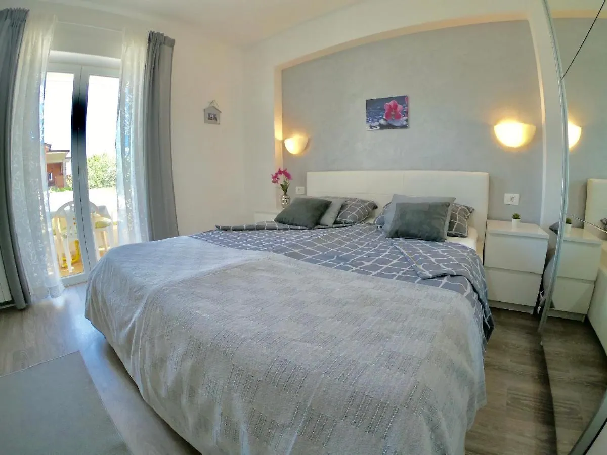 Corinne Garden Residence Novigrad Istria Apartmán